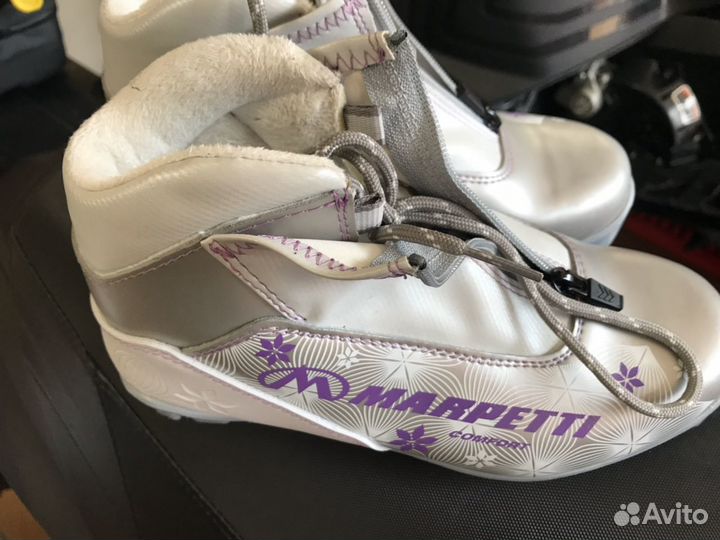 Ботинки лыжные