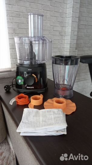 Кухонный комбайн philips,700 Вт,2скорости