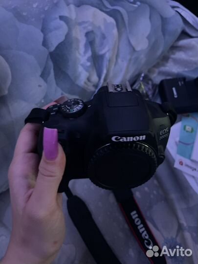 Фотоаппарат Canon eos 2000d