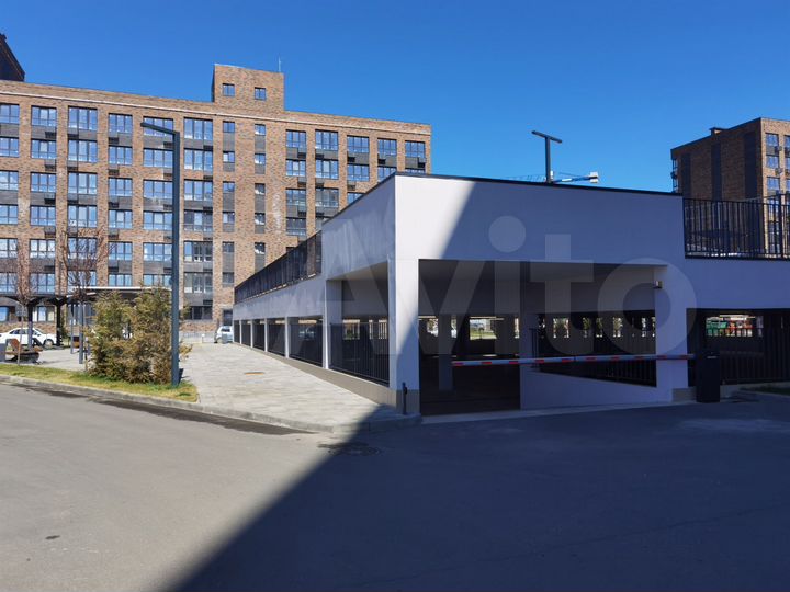 Машиноместо, 14 м²