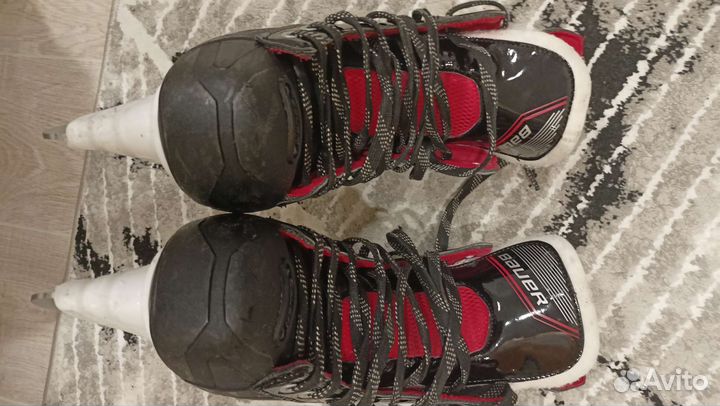 Хоккейные коньки Bauer 42 размера