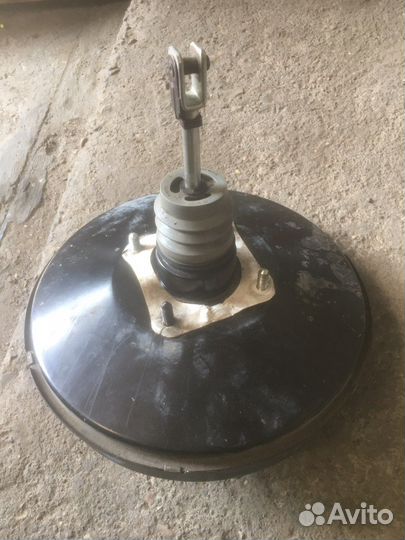 Вакуумный усилитель тормозов Renault