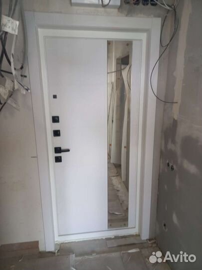 Дверь входная металлическая