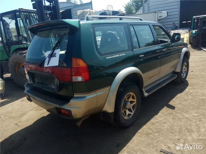 Разбор на запчасти Mitsubishi Montero Sport / Paje