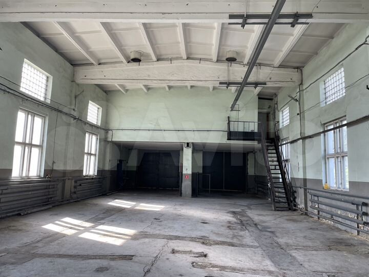 Производственные здания на базе, от 394 до 2000 м²