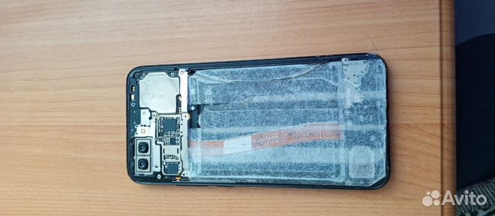 HONOR 10, 8/128 ГБ