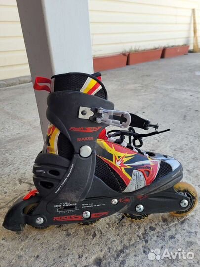 Роликовые коньки