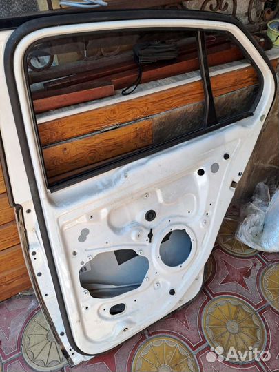 Jetta дверь джета