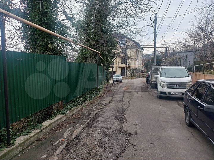 Дом 35 м² на участке 6,3 сот.