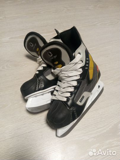 Хоккейные коньки bauer 39 размер