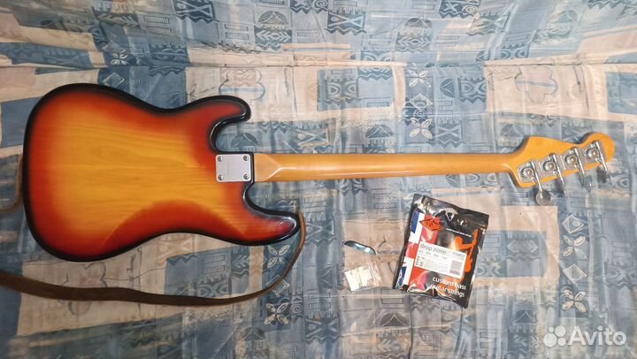 Бас гитара Yamaha pulser 400