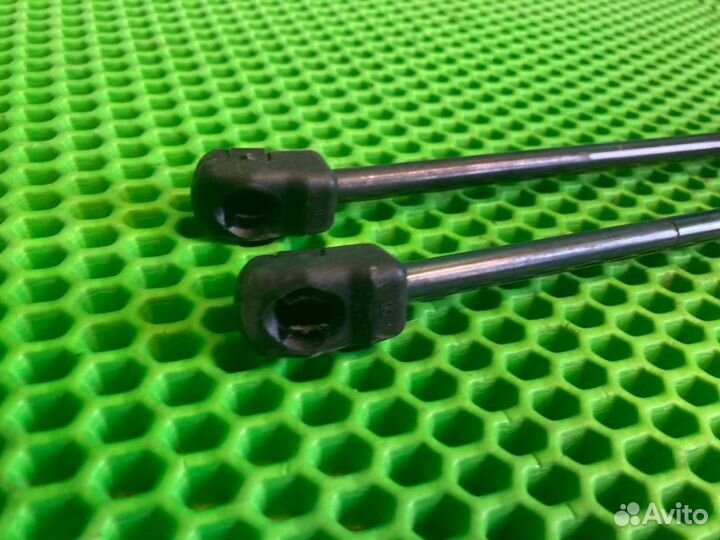 Амортизатор капота Bmw X5 E70 N57D30A 2012