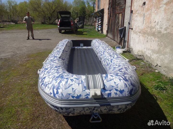 Лодка пвх с тонелем
