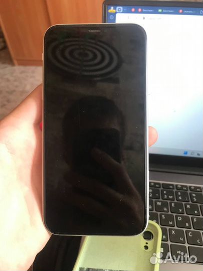 iPhone Xr, 64 ГБ