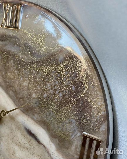 Часы из эпоксидной смолы