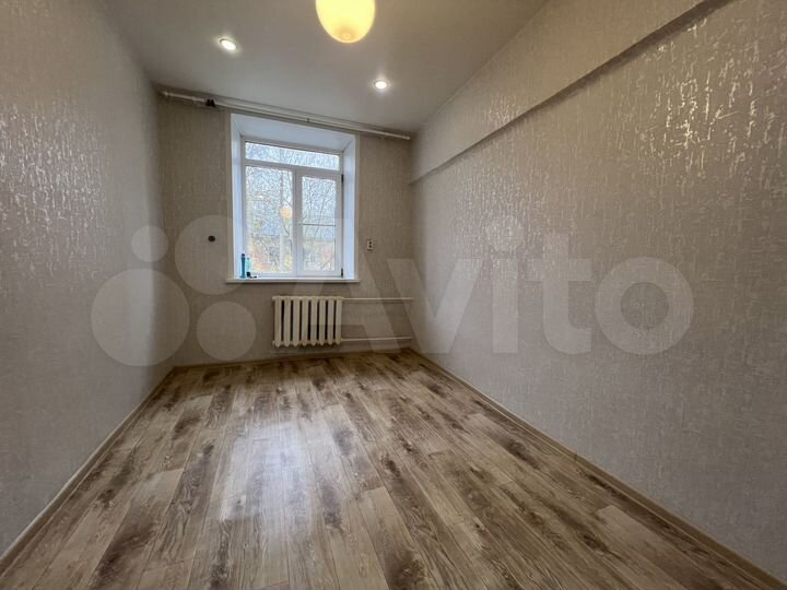 Комната 13,4 м² в 3-к., 2/2 эт.