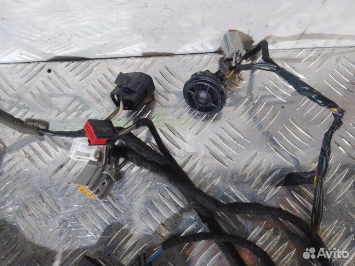 Проводка двери передняя левая Ford Focus 3 11-19