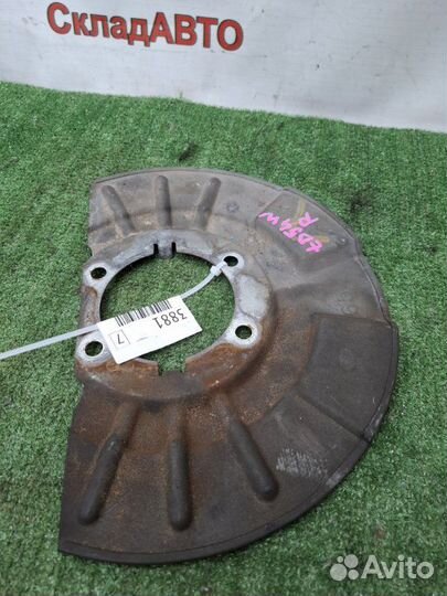 Щиток тормозного диска передний Suzuki Grand