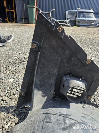 Подкрылок передний правый Porsche Panamera 970