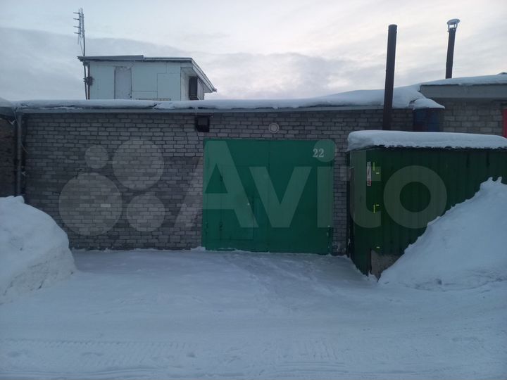 Гараж, > 30 м²