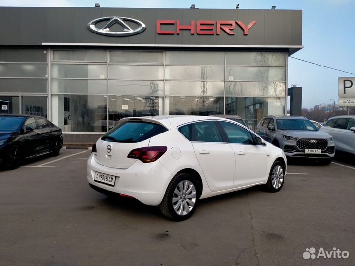 Opel Astra 1.6 AT, 2011, 244 000 км