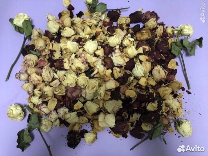 Лепестки роз