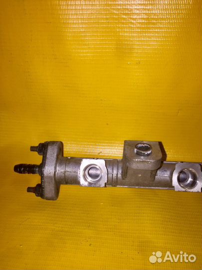 Рейка Топливная Рампа Hyundai Getz G4HD 1.1L