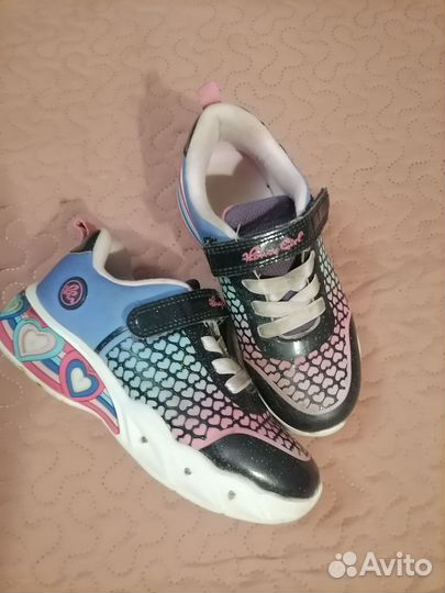 Кроссовки детские размер 28-29, Любые 200 р
