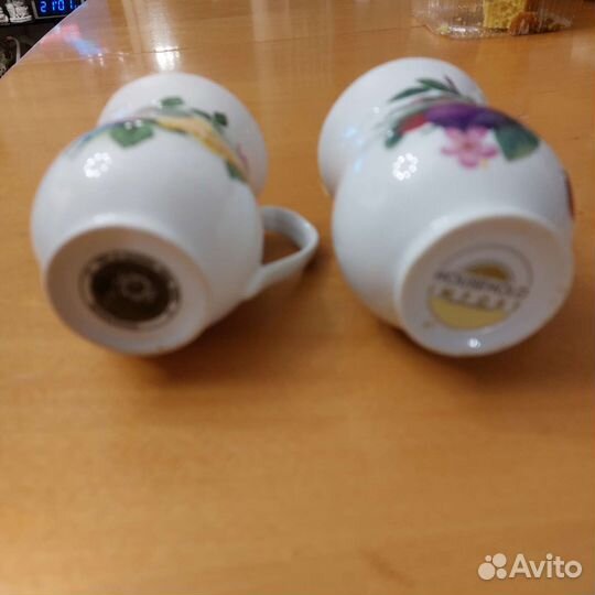 Кружки фарфоровые