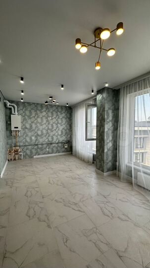 2-к. квартира, 58 м², 10/10 эт.