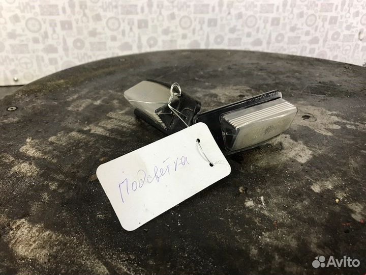 Подсветка номера Nissan Pathfinder R51 2005