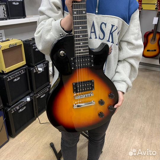 Электрогитара и комбик