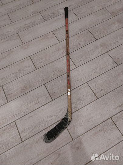 Клюшка хоккейная