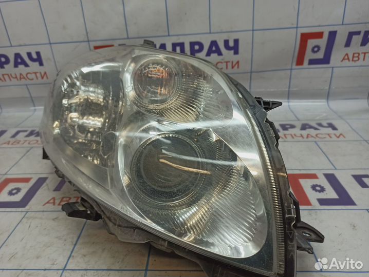 Фара правая Toyota Auris (E150) 8113002470. Сломан