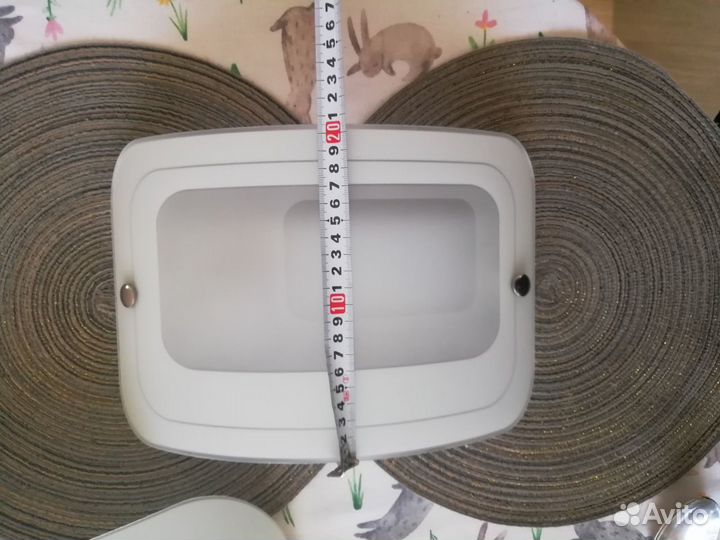 Светильник на потолок