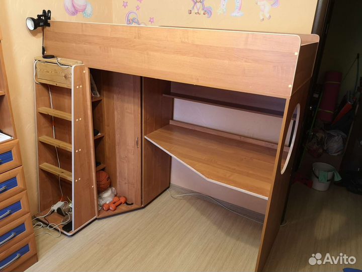 Двухъярусная кровать с матрасом бу