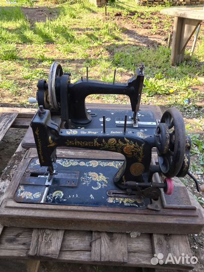 Швейная машинка зингер ручная