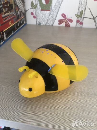 Пчела светильник