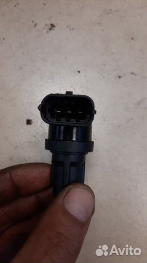 Датчик положения распредвала