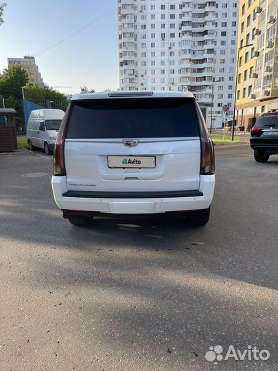 Cadillac Escalade AT, 2016, 136 000 км