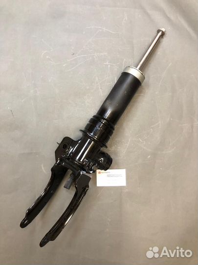 Передний левый амортизатор для Audi 7L8413031L