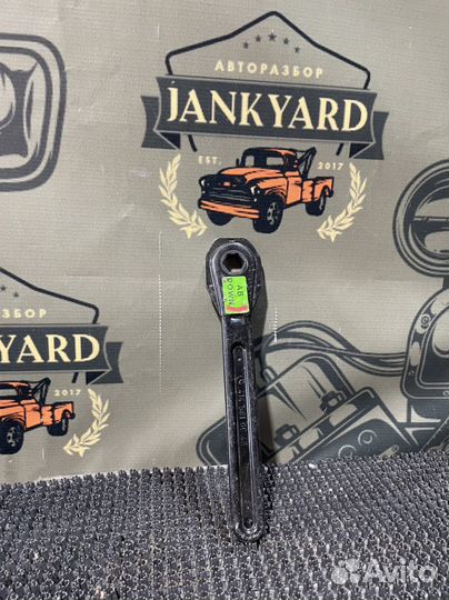 Ключ трещетка домкрата Mercedes W220