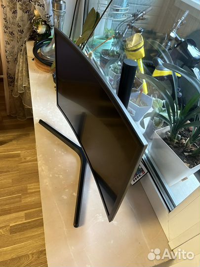 Монитор samsung 24 изогнутый