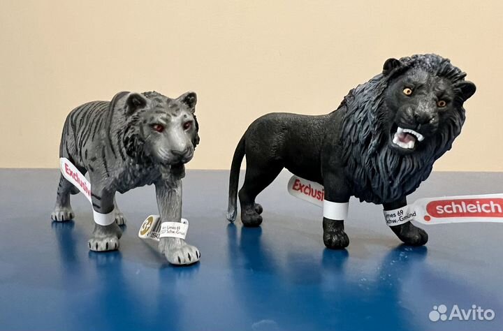 Schleich Черный Лев и Тигр