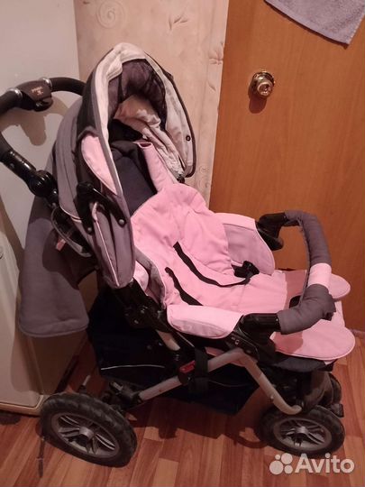 Прогулочная коляска