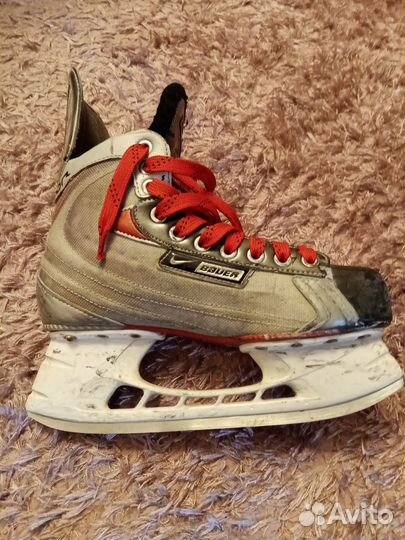 Хоккейные коньки