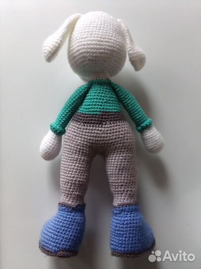 Вязаная игрушка собачка