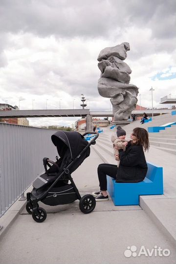 Коляска прогулочная