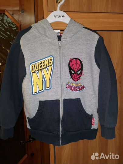 Спортивный костюм