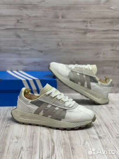 Кроссовки Adidas Retropy